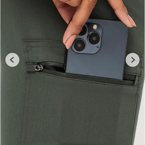 Figs Zamara Woman High Waisted Jogger Pants. NWOT
Size M. - Picture 10 of 12